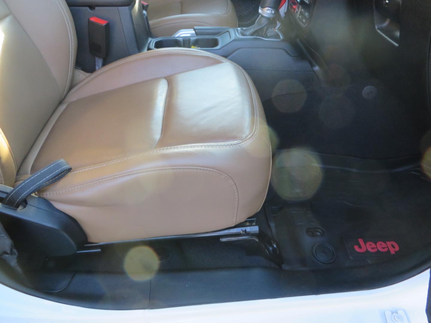 2020 White /TAN Jeep Wrangler Unlimited Rubicon (1C4HJXFG8LW) with an 3.6L V6 DOHC 24V FFV engine, 6A transmission, located at 2630 Grass Valley Highway, Auburn, CA, 95603, (530) 508-5100, 38.937893, -121.095482 - 3" Zone offroad suspension system, Fox adventure series shocks, rocksliders, Teraflex HD tire relocation, Mopar HD tailgate hinge, 17" KMC wheels, and 37" BFG KO2 tires. - Photo#50